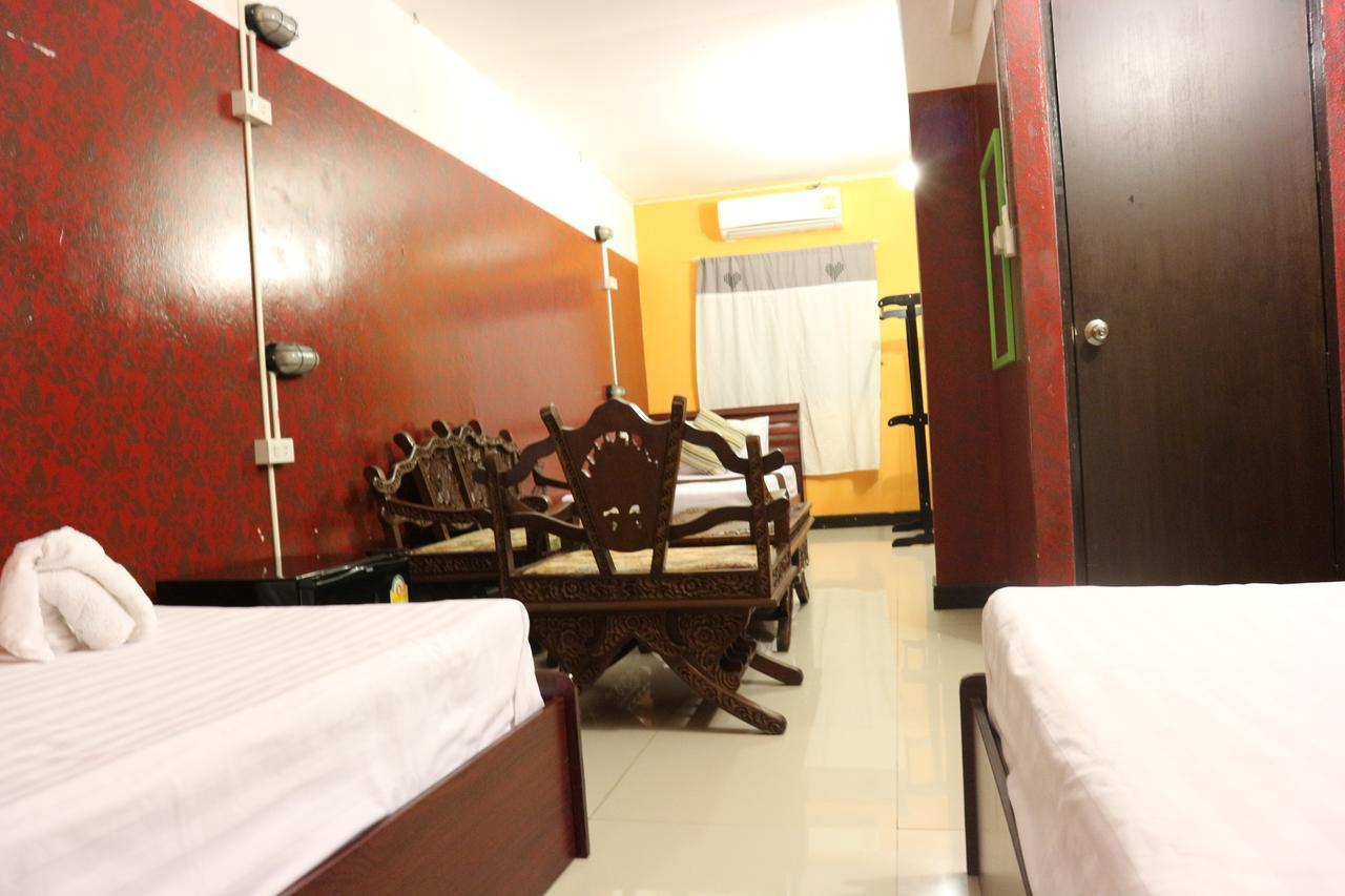 999 Triplenine Chiangmai Hostel *